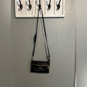 Michael Kora black purse - missing top zipper